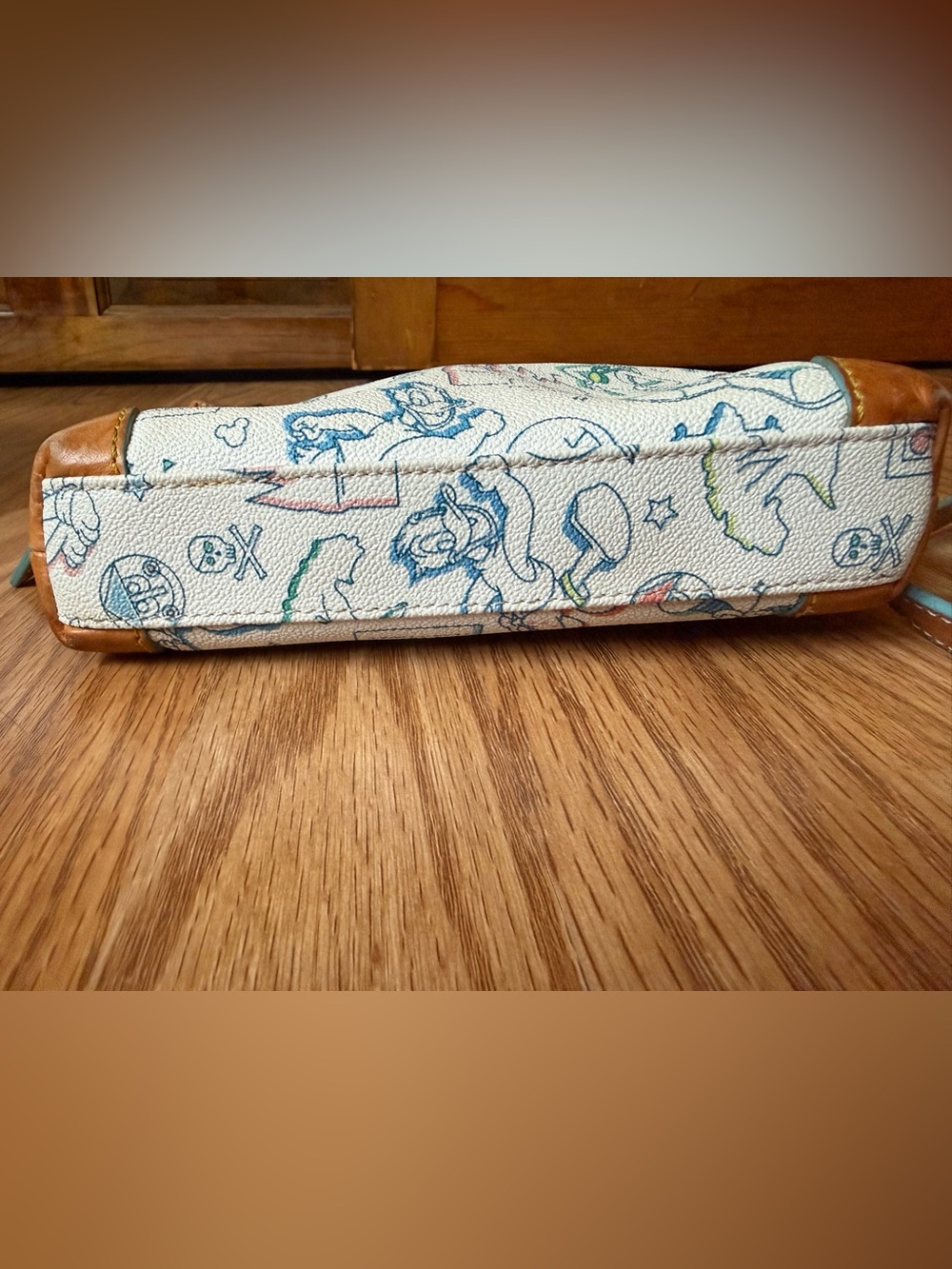 2017 WDW Marathon Cross Body Purse - Picture 4 of 12